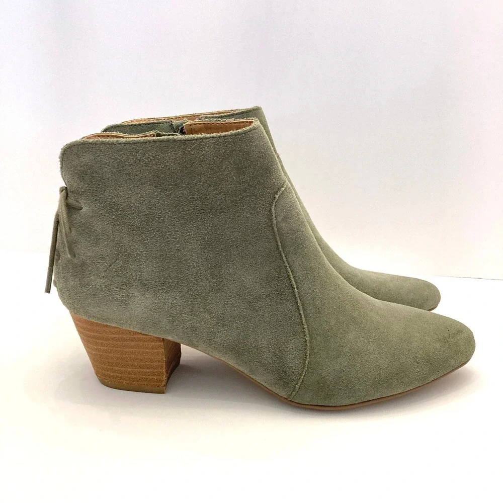 Tahari charles ankle
